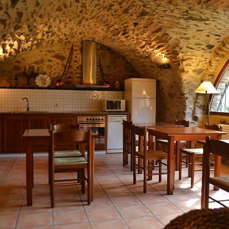 Can Garriga II I III Apartman Garriguella Kültér fotó