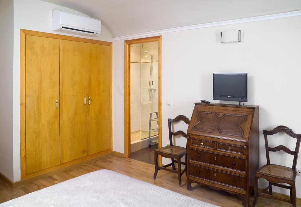 Can Garriga II I III Apartman Garriguella Kültér fotó