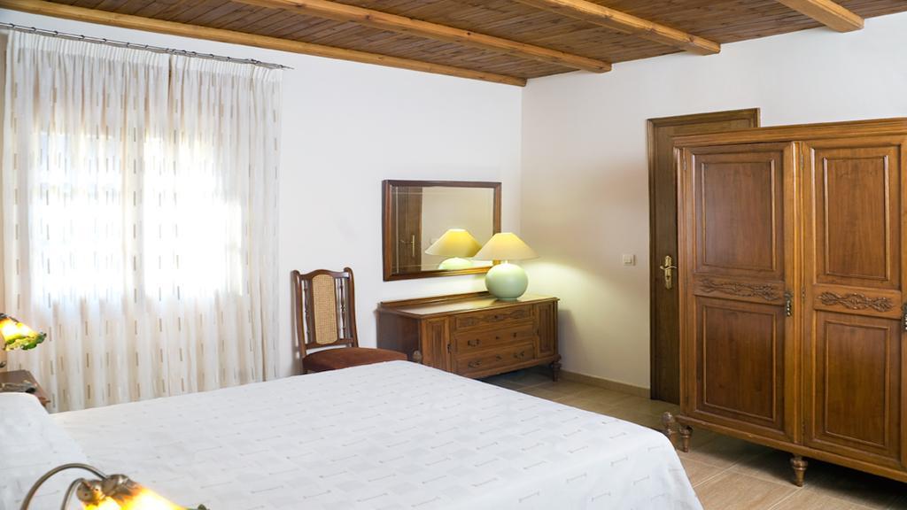 Can Garriga II I III Apartman Garriguella Kültér fotó