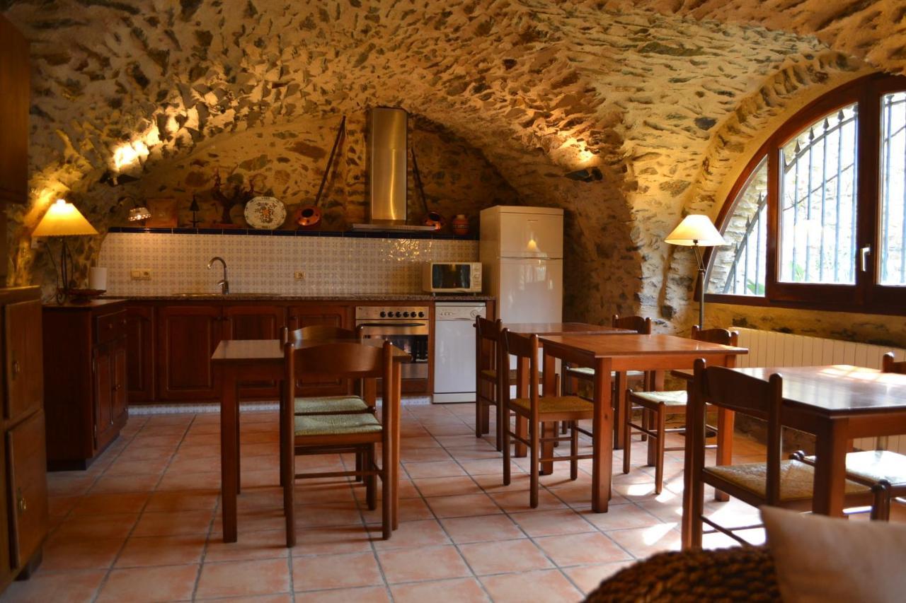 Can Garriga II I III Apartman Garriguella Kültér fotó