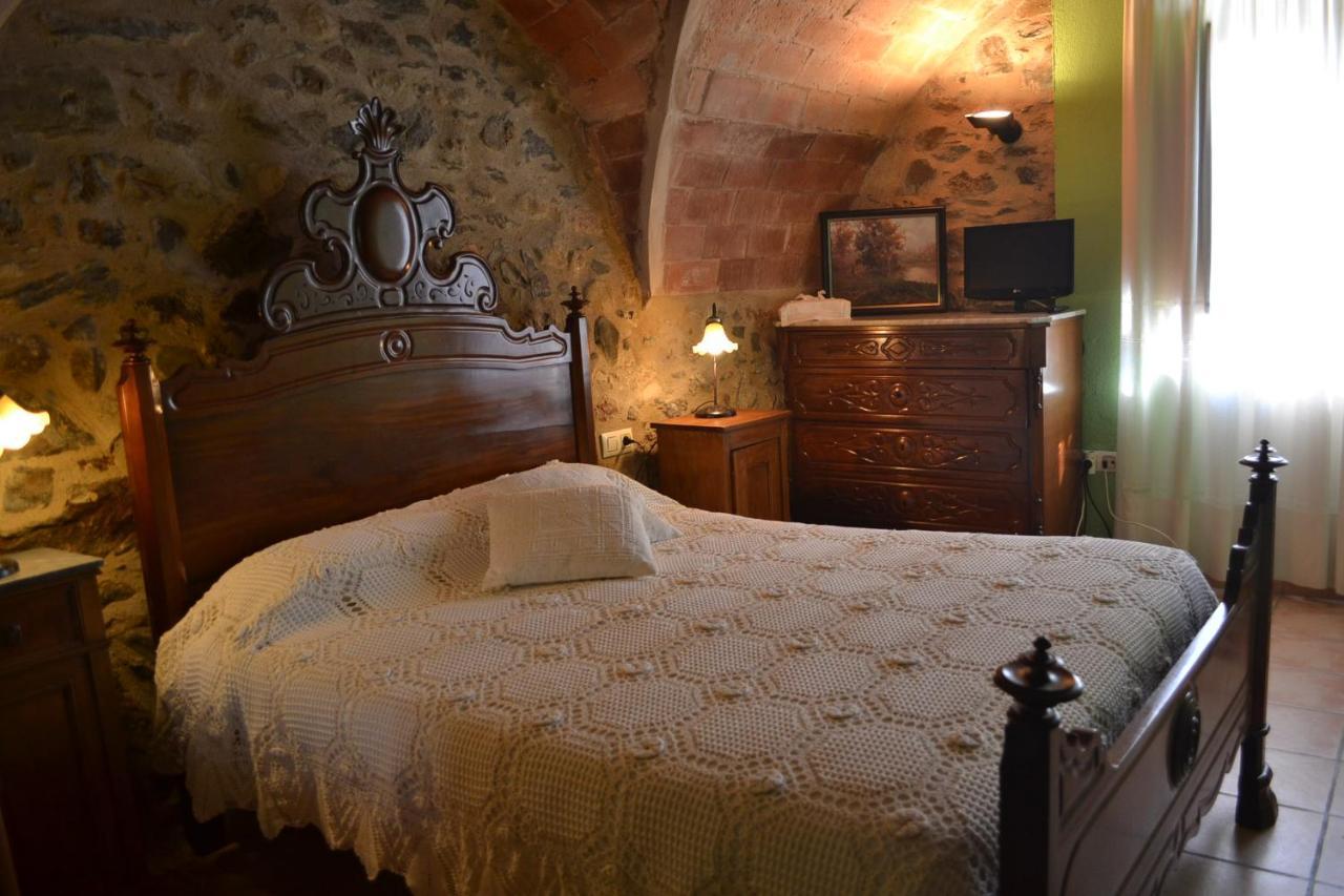 Can Garriga II I III Apartman Garriguella Kültér fotó