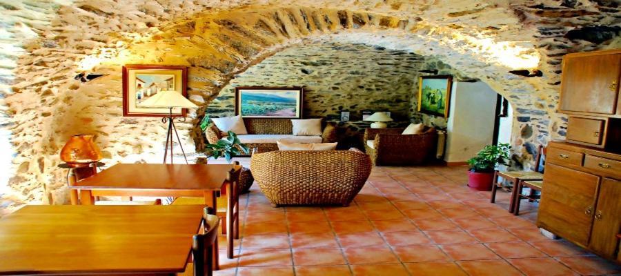 Can Garriga II I III Apartman Garriguella Kültér fotó